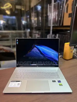 Laptop HP Envy 16 Gaming 16-h1023dx 16GB Intel Core i9 SSD 1T