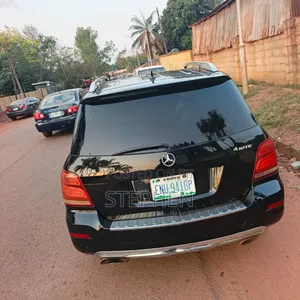 Mercedes-Benz GLK-Class 2010 Black