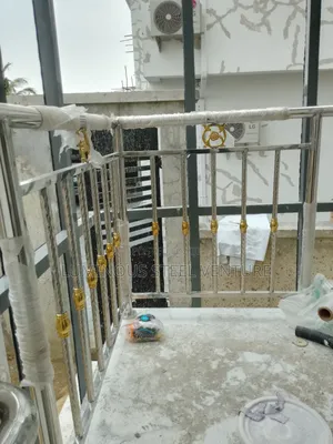 Get Your Sliver and Gold Handrail From Us With Good Price 