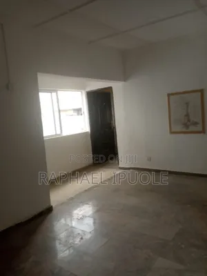 2bdrm Block of Flats in Allen Avenue for rent