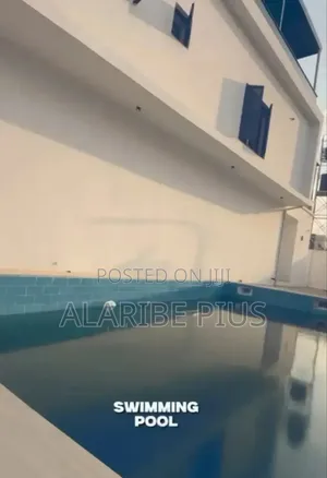 5bdrm Duplex in Estate, Idu Industrial for sale