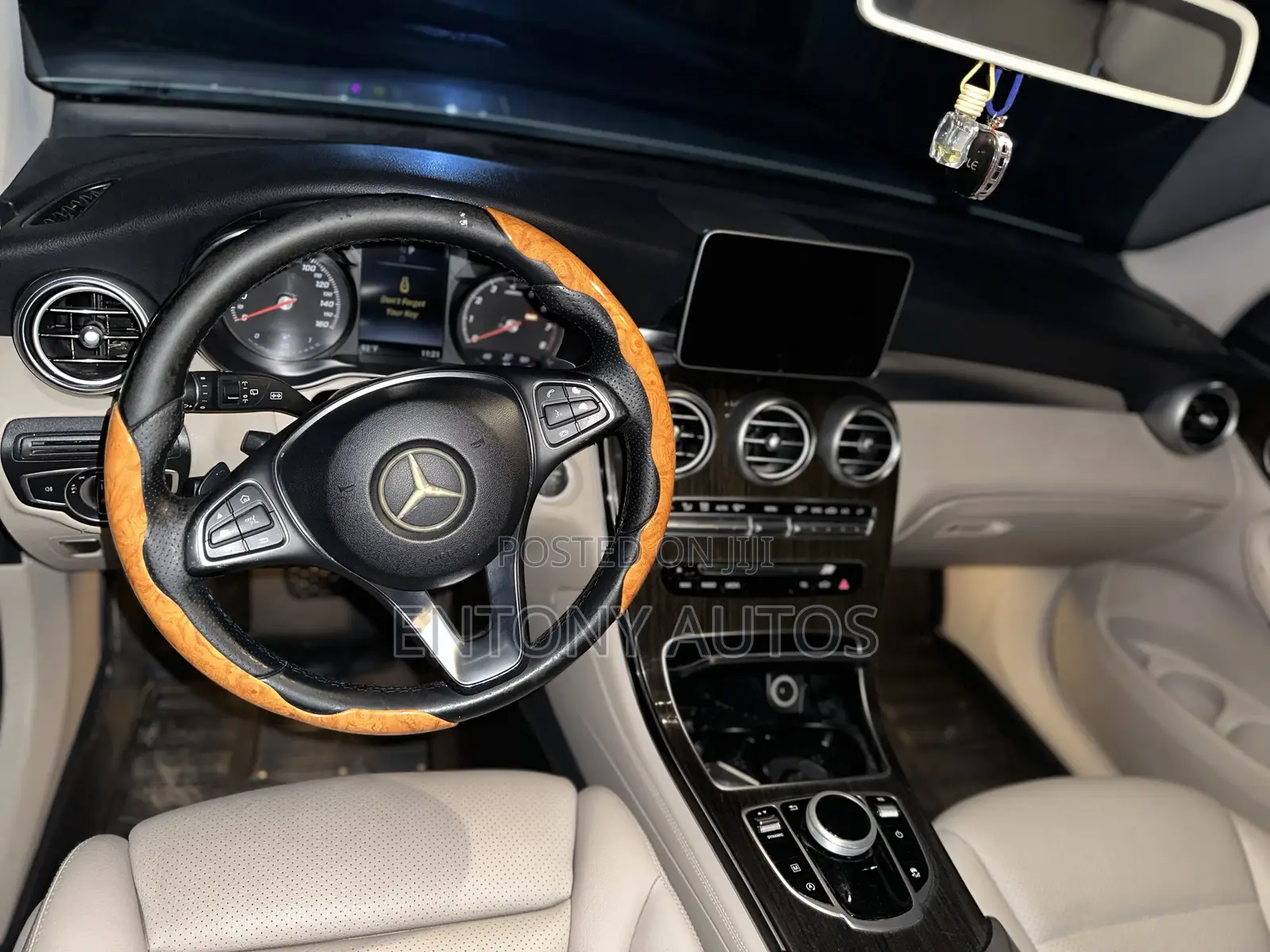 Mercedes-Benz GLC-Class 2017 White