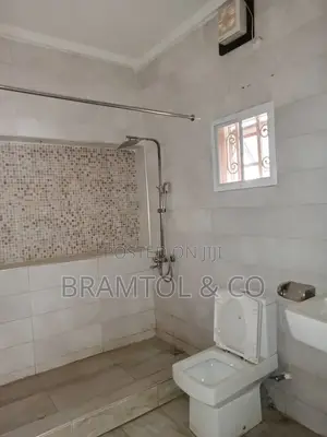 4bdrm Townhouse / Terrace in Wuse 2 for rent