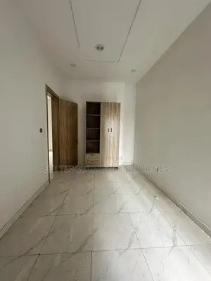 4bdrm Townhouse / Terrace in Ajah for rent