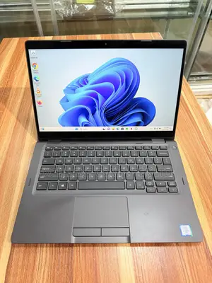 Laptop Dell Latitude 5300 8GB Intel Core i5 SSD 256GB