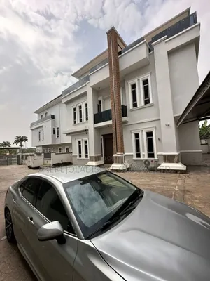 4bdrm Duplex in Asokoro, Abuja for sale
