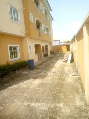 3bdrm Apartment in Peaceville Estate, Ajah for rent