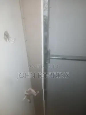 Gypsum Board Pop Installer