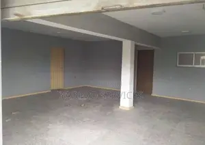 Furnished 3bdrm Apartment in Mafoluku, Oshodi Expressway for rent