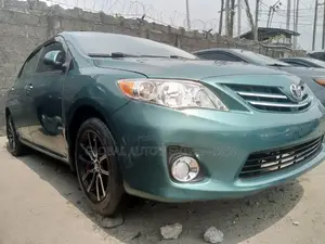 Toyota Corolla LE 4dr Sedan (1.8L 4cyl 4A) 2010 Green