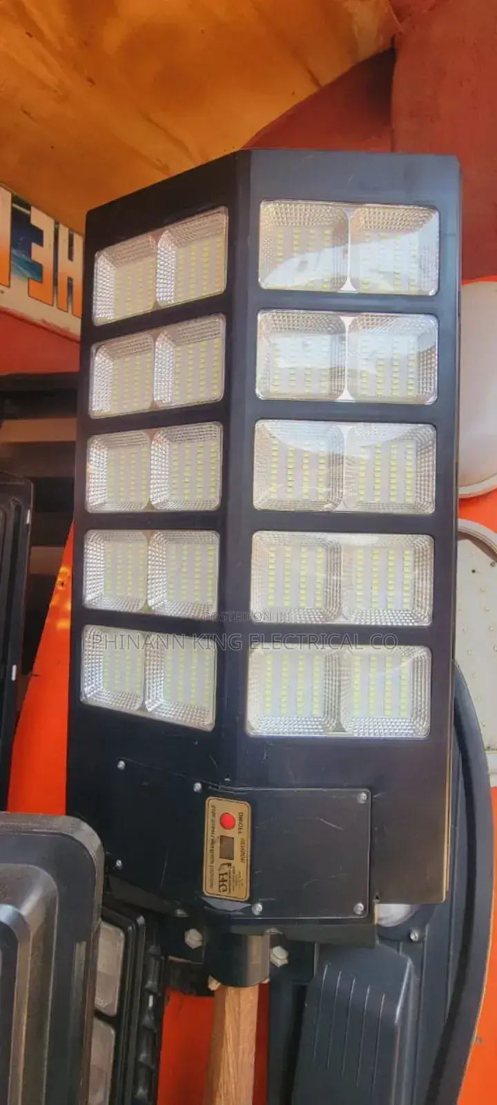 Solar Street Light 20 Eye FFG
1500 Watts
