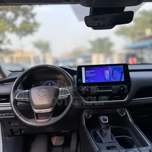 Toyota Highlander XLE AWD 2024 Silver