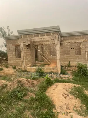 3bdrm Bungalow in Adeleke Estate for sale