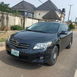 Toyota Corolla LE 4dr Sedan (1.8L 4cyl 4A) 2010 Black