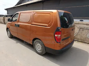 Hyundai County 2006 Brown