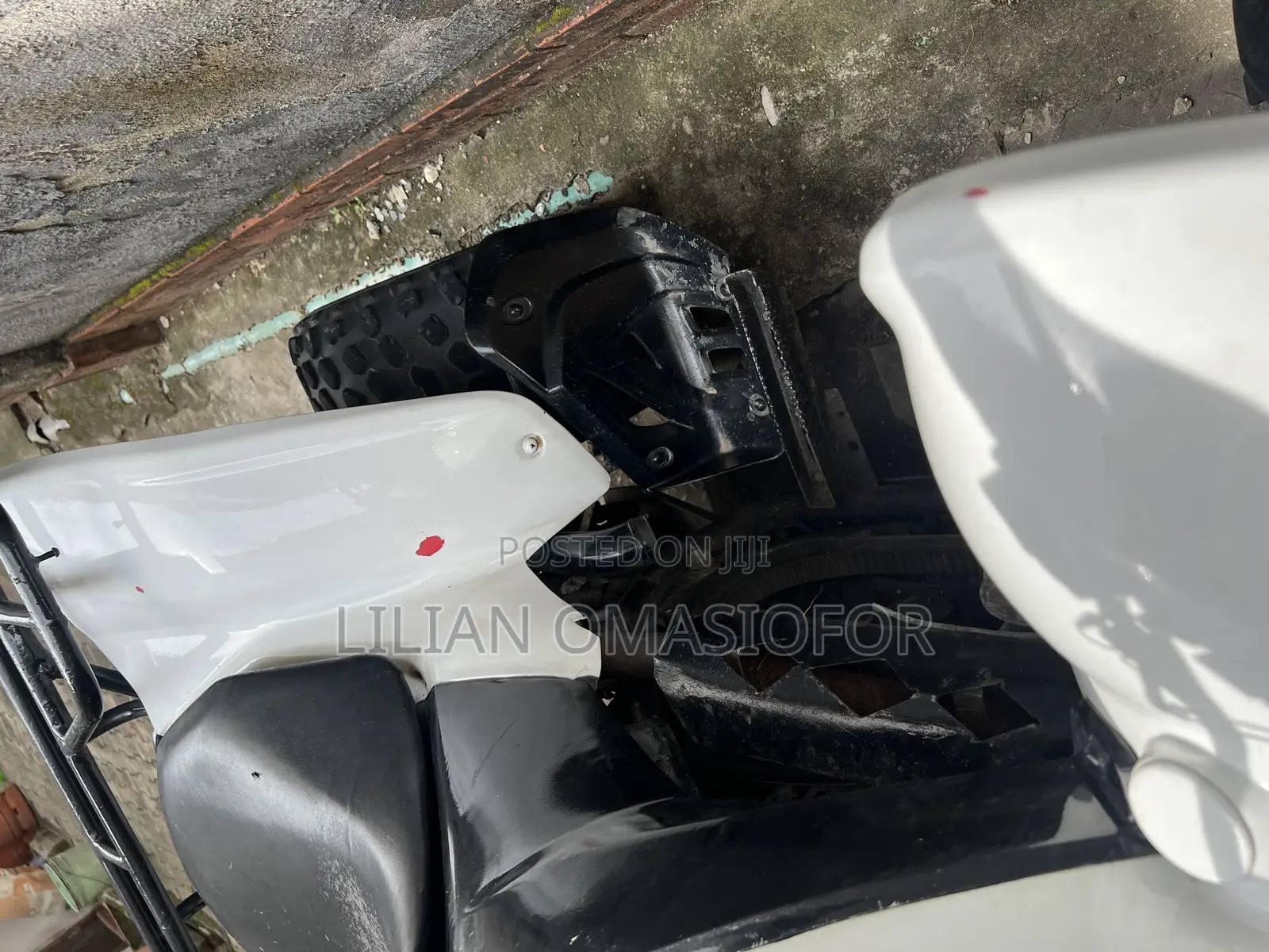 Kymco 2006 White