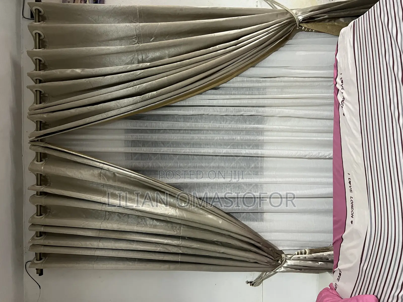 5 Windows Curtains and Windows Blinds