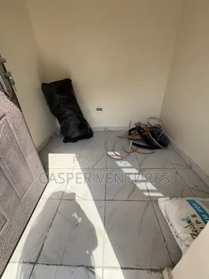 1bdrm Bedsitter in Ikota Villa for rent