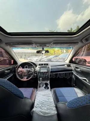 Toyota Camry SE w/Special Edition Pkg (2.5L 4cyl 6A) 2016 Blue