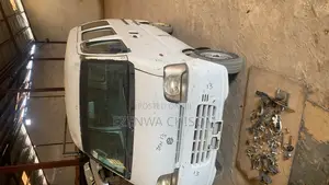 Suzuki Every 2010