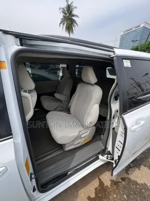 Toyota Sienna LE 7 Passenger Mobility 2012 White