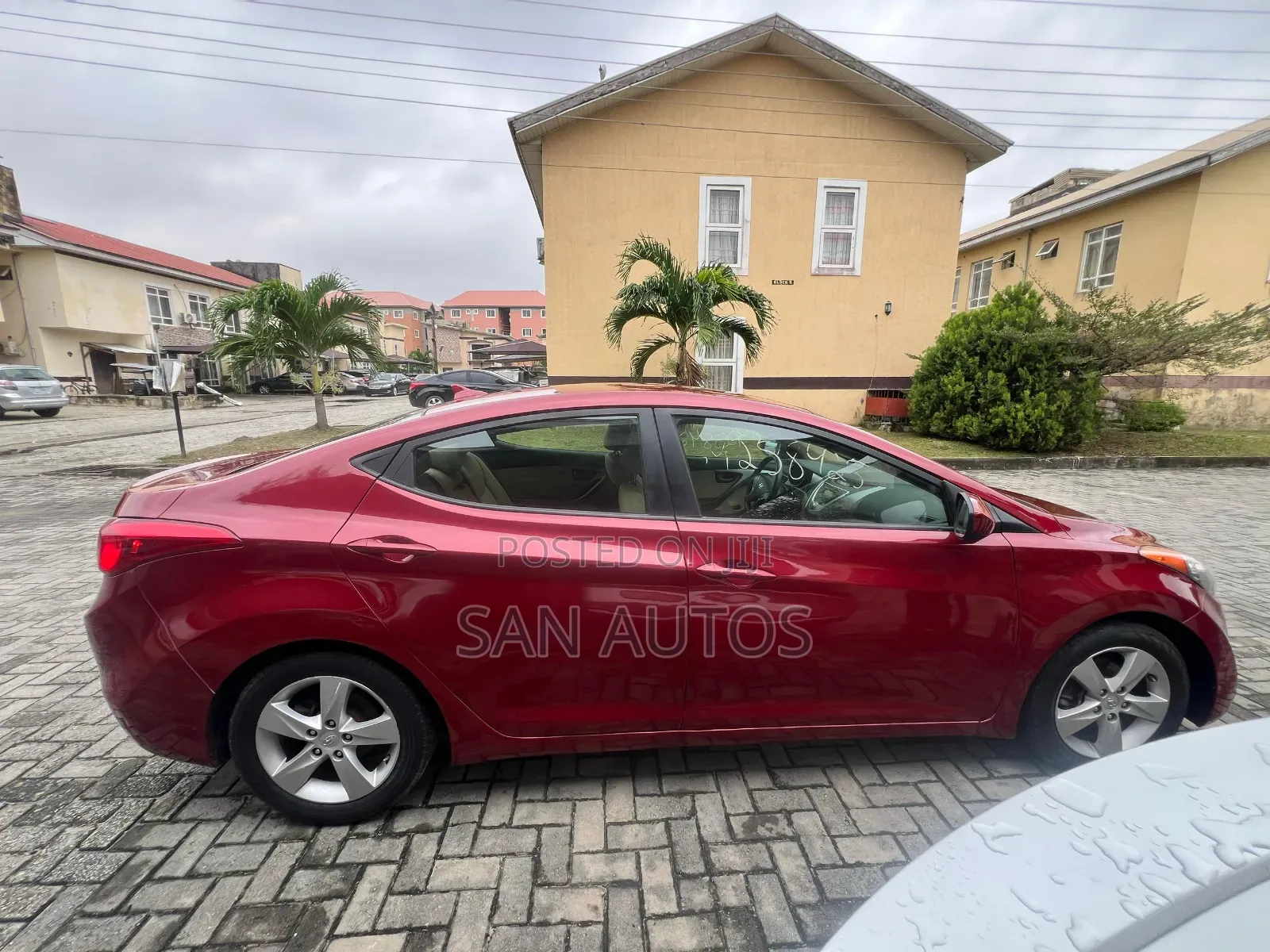 Hyundai Elantra GLS Automatic 2012 Red