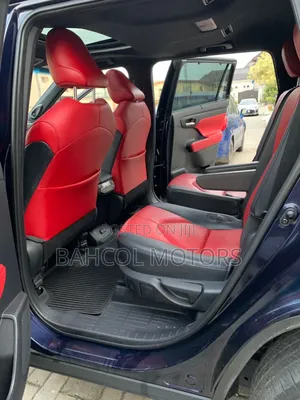 Toyota Highlander XSE 2022 Blue
