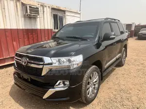 Toyota Land Cruiser 5.7 V8 VXR 2019 Black