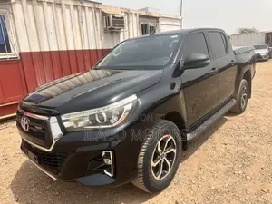 Toyota Hilux 2020 Black