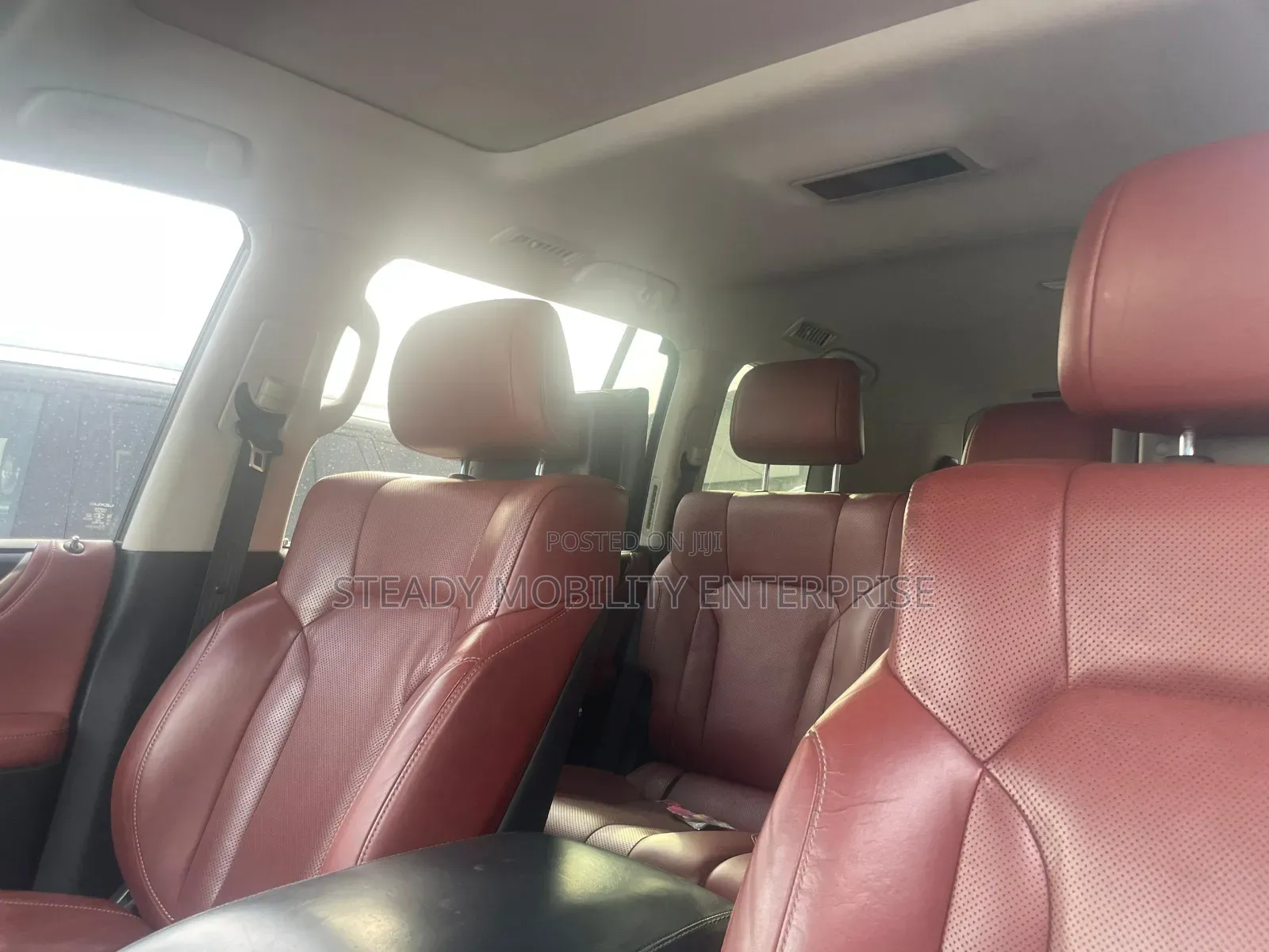 Lexus LX 570 AWD 2019 White