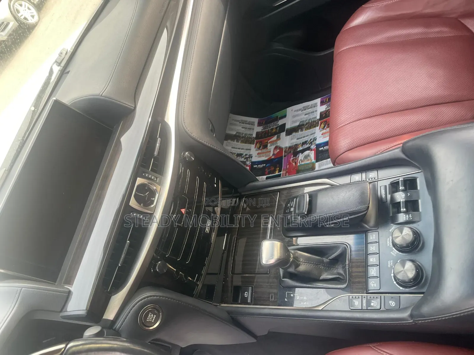 Lexus LX 570 AWD 2019 White