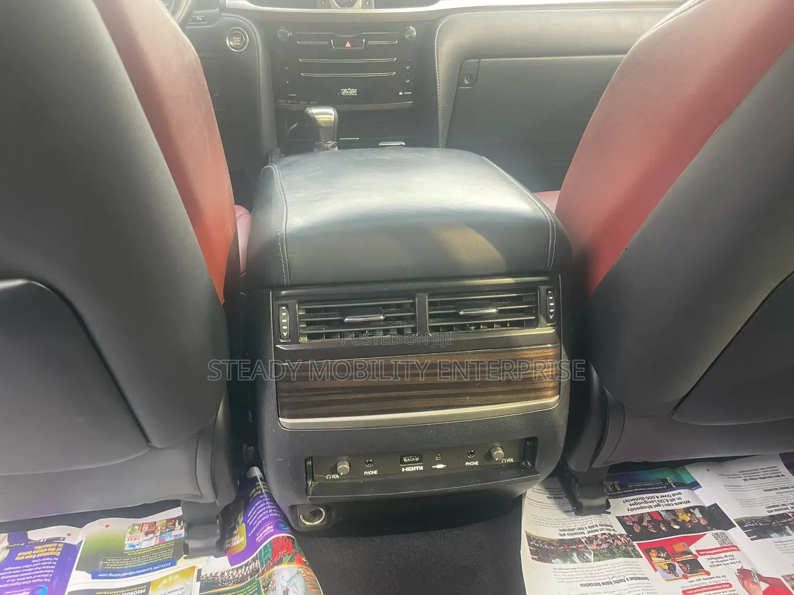 Lexus LX 570 AWD 2019 White