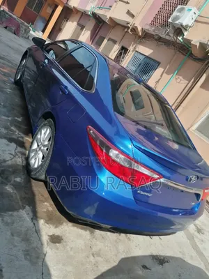 Toyota Camry 2016 Blue