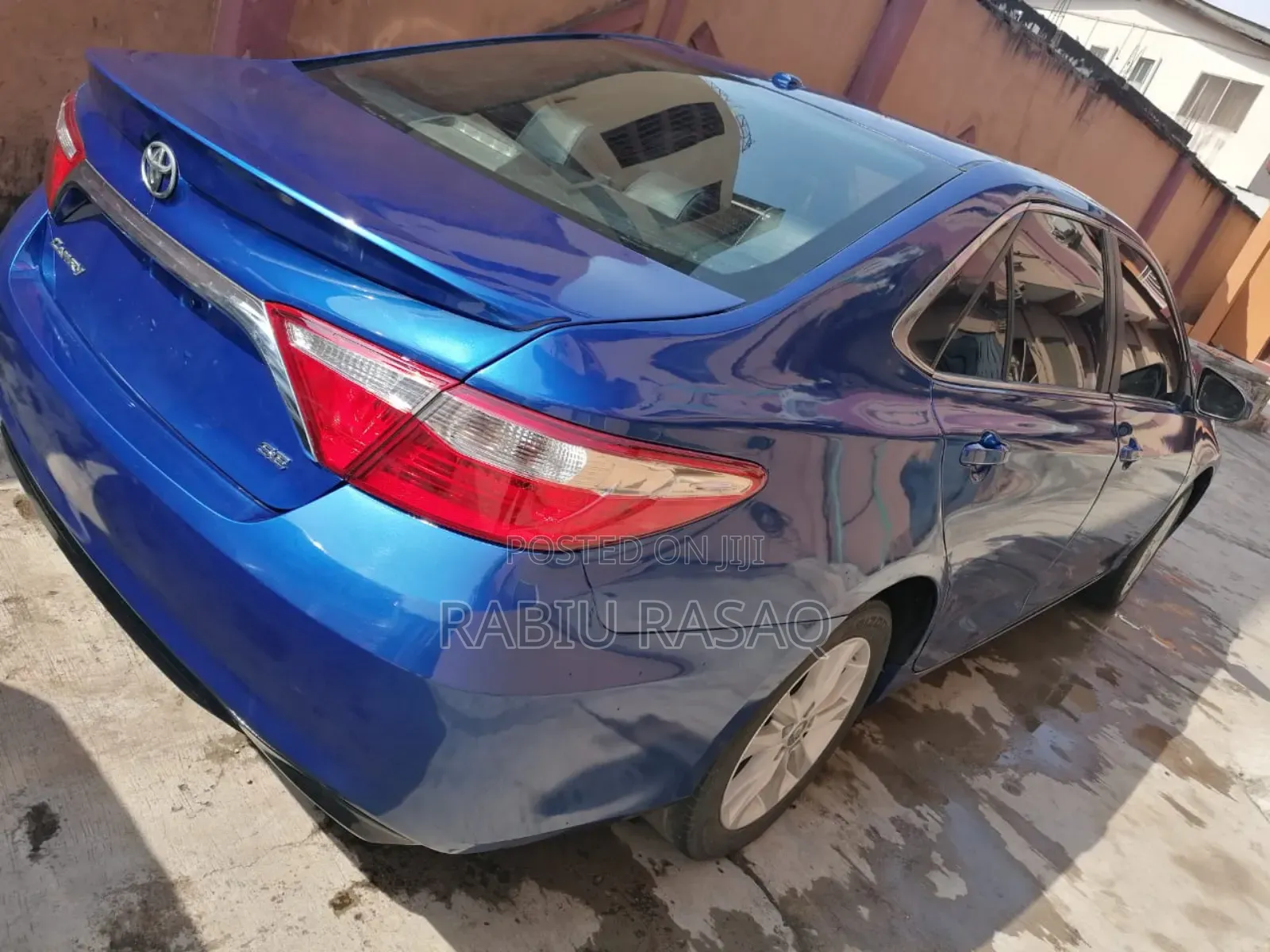 Toyota Camry 2016 Blue