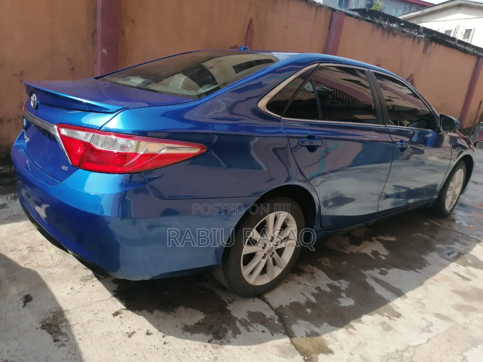 Toyota Camry 2016 Blue
