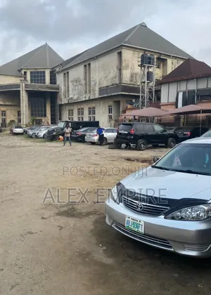50 Bedroom Hotel for Sale in Ago