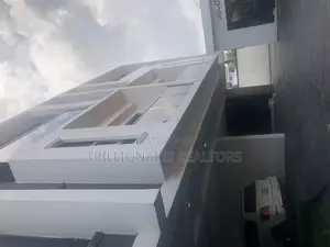 5bdrm Duplex in Lakowe, Off Lekki-Epe Expressway for rent