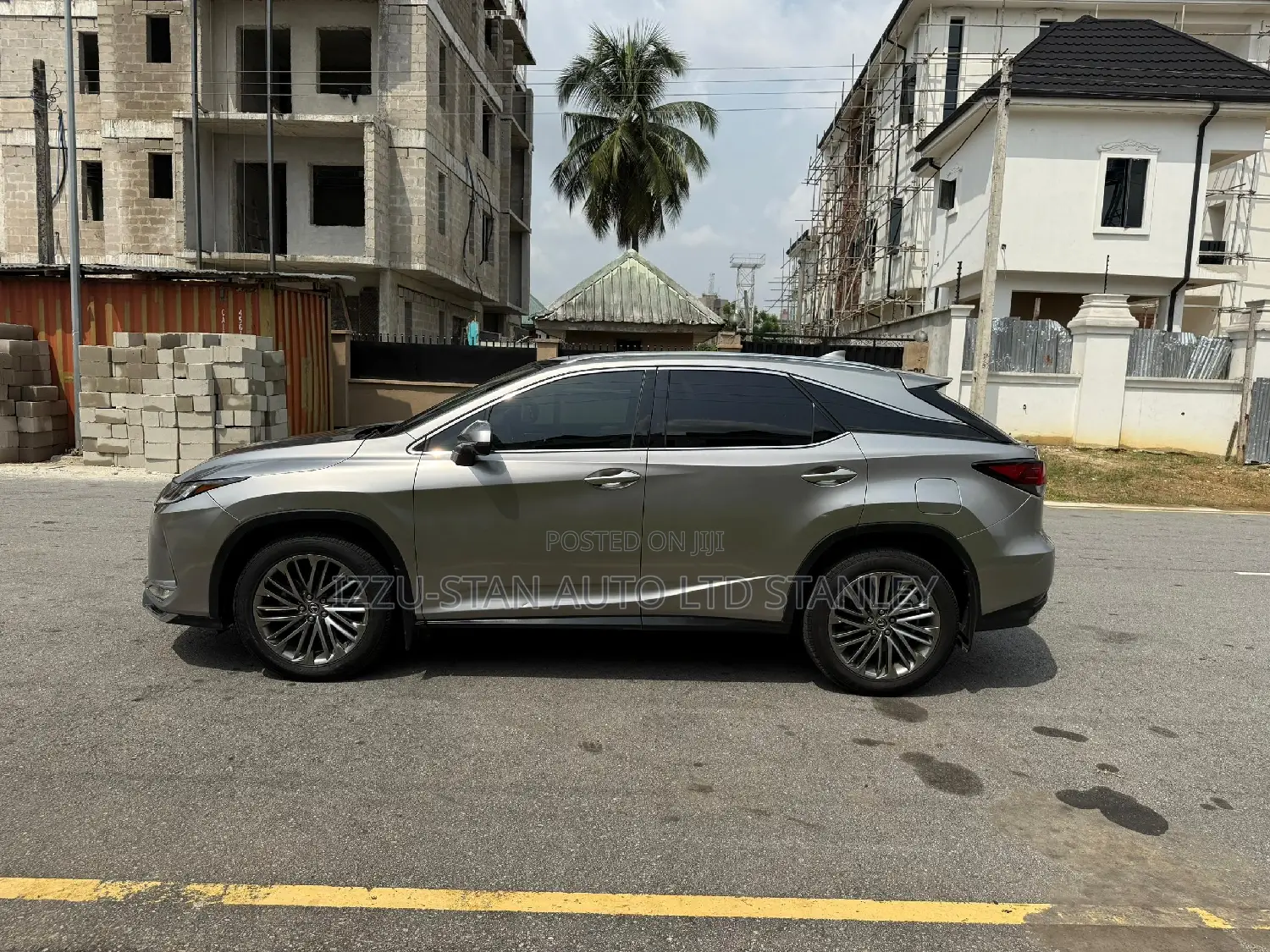 Lexus RX 2022 Gray