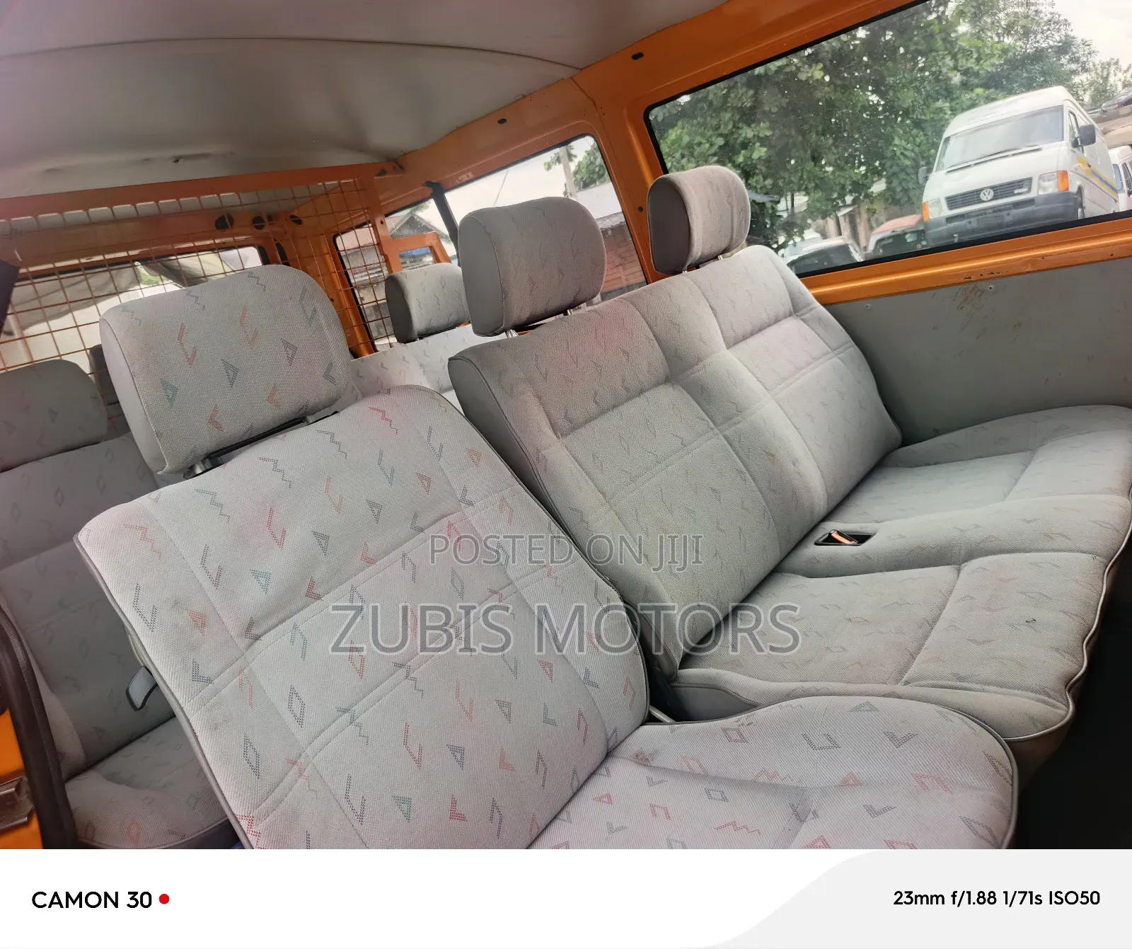 Volkswagen Transporter 2005 Yellow