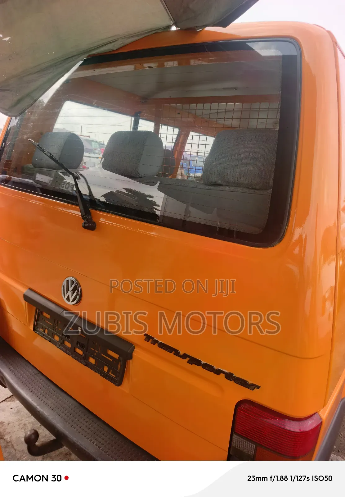 Volkswagen Transporter 2005 Yellow
