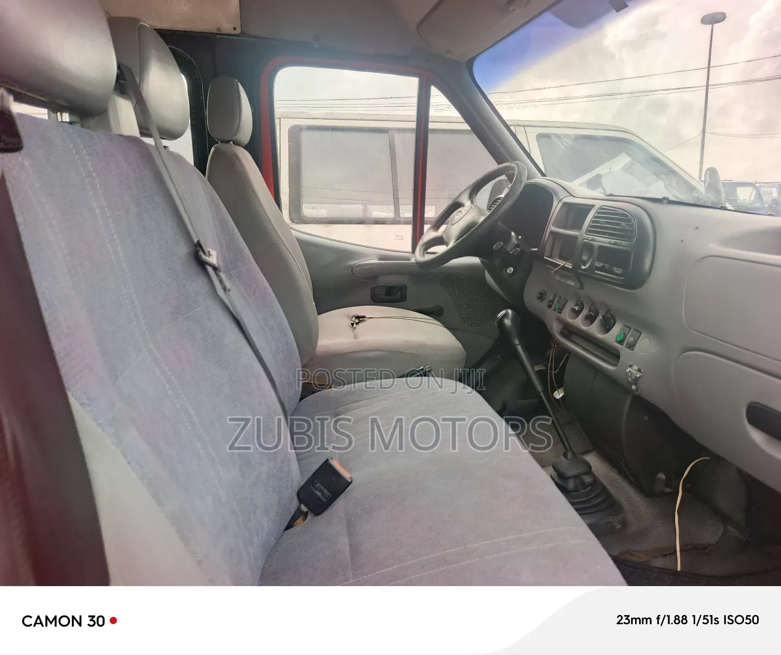 Ford Transit 2004 Red