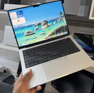 Laptop Apple MacBook Pro 2023 M3 Pro 14-Inch 18GB SSD 512GB