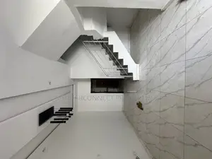 3bdrm Townhouse/Terrace in Ajah for sale