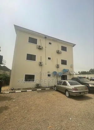3bdrm Block of Flats in Wuse 2 for rent