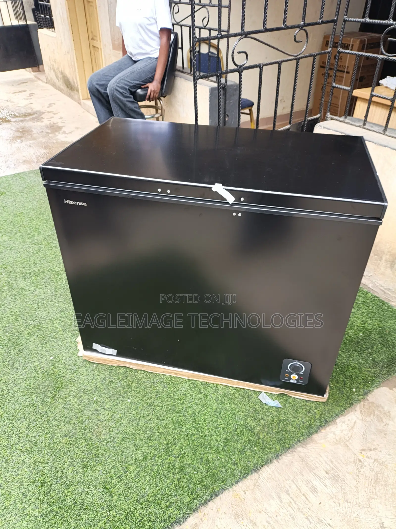 Hisense Fc-320sh 240l Mechanical Control Freezer