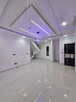 4bdrm Maisonette in Opebi for sale