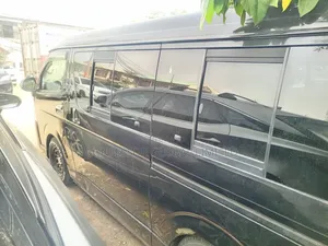 Toyota HiAce 2012 Black
