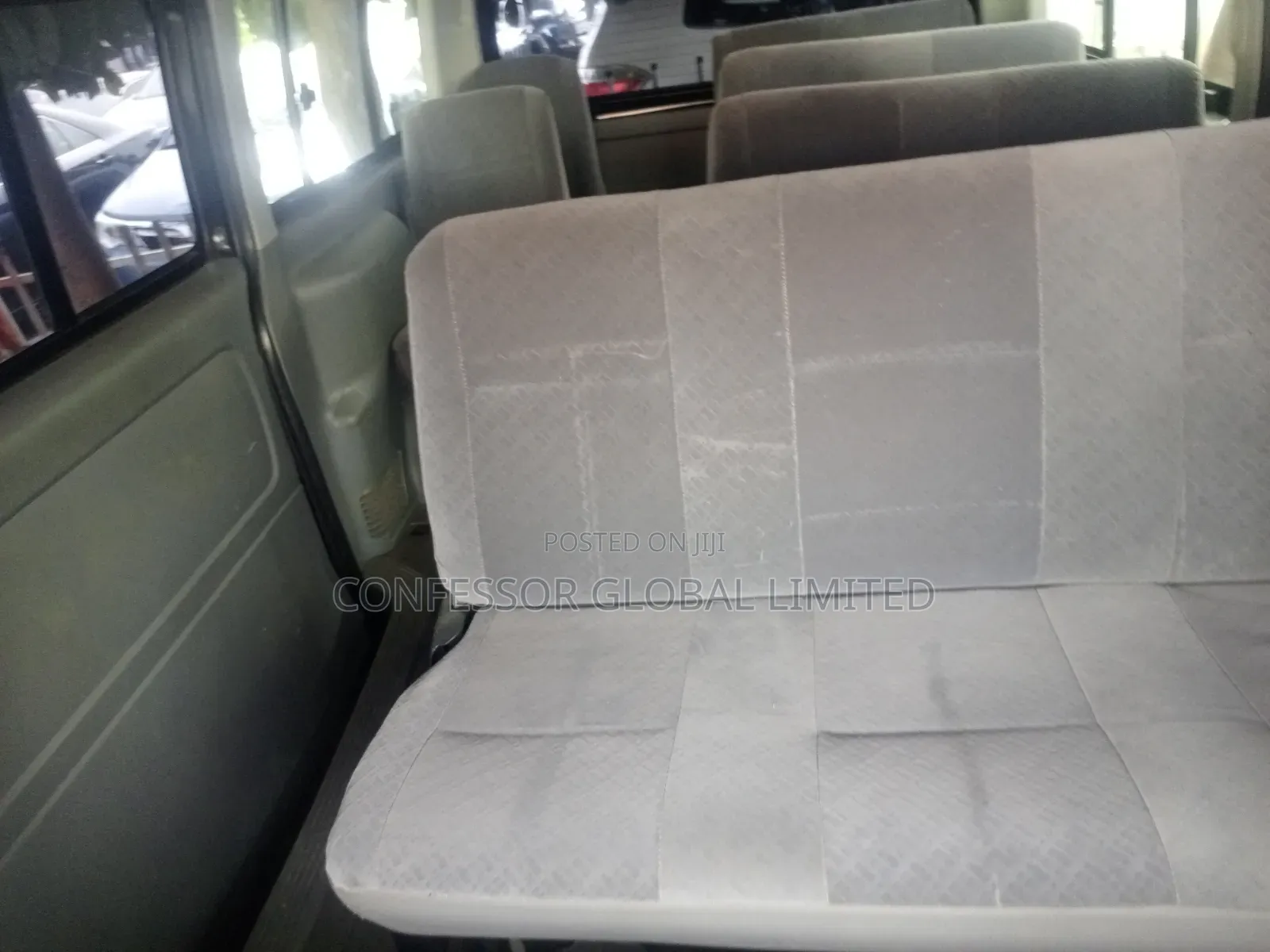 Toyota HiAce 2012 Black