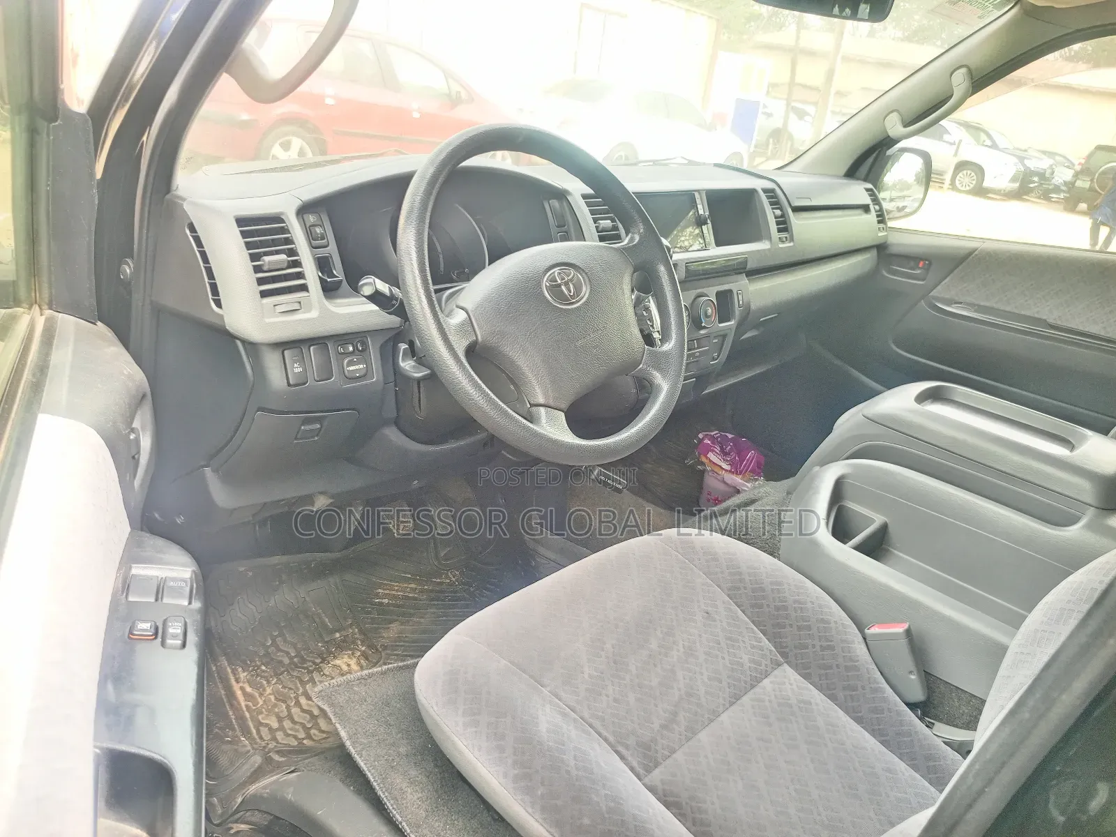 Toyota HiAce 2012 Black