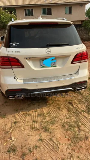 Mercedes-Benz M Class ML350 4MATIC 4dr SUV AWD (3.5L 6cyl 7A) 2014
